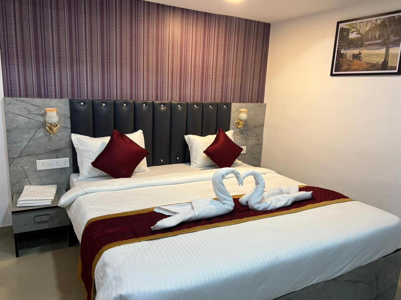 Hotel Orchard Park Pune Eksteriør bilde